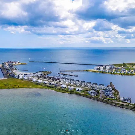 Dock 76 Main Olpenitz