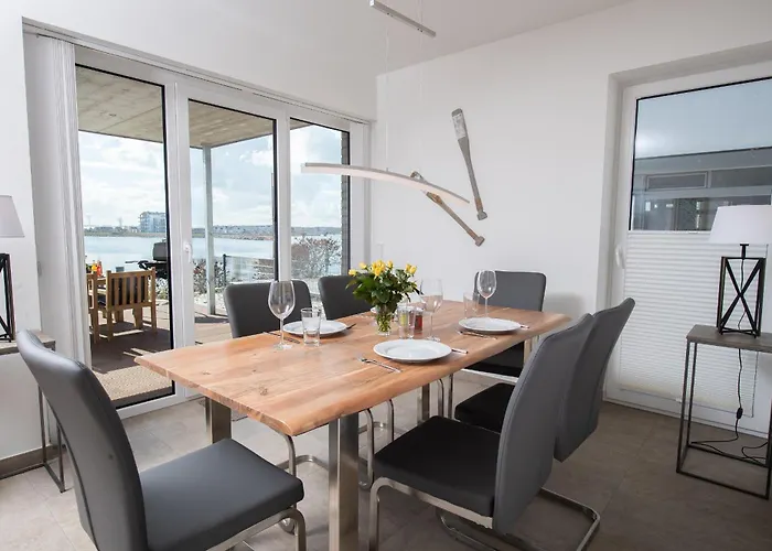 Апартаменты Dock 76 Main